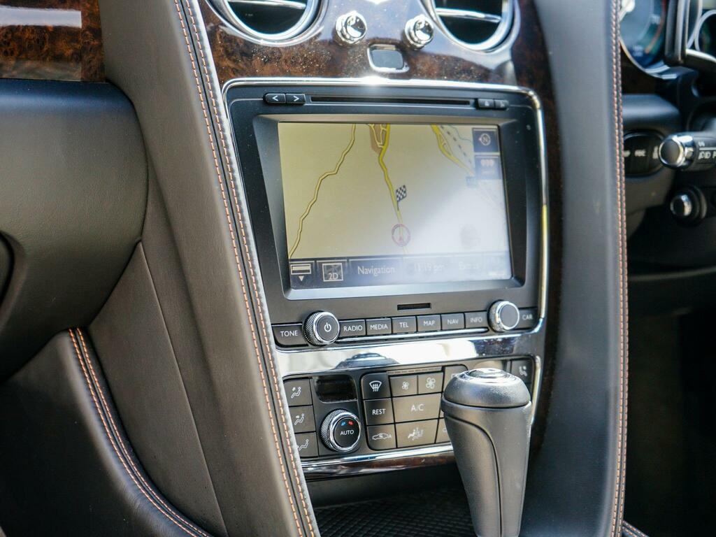 Bentley Continental Flying Spur Speed 4-Door Black #16