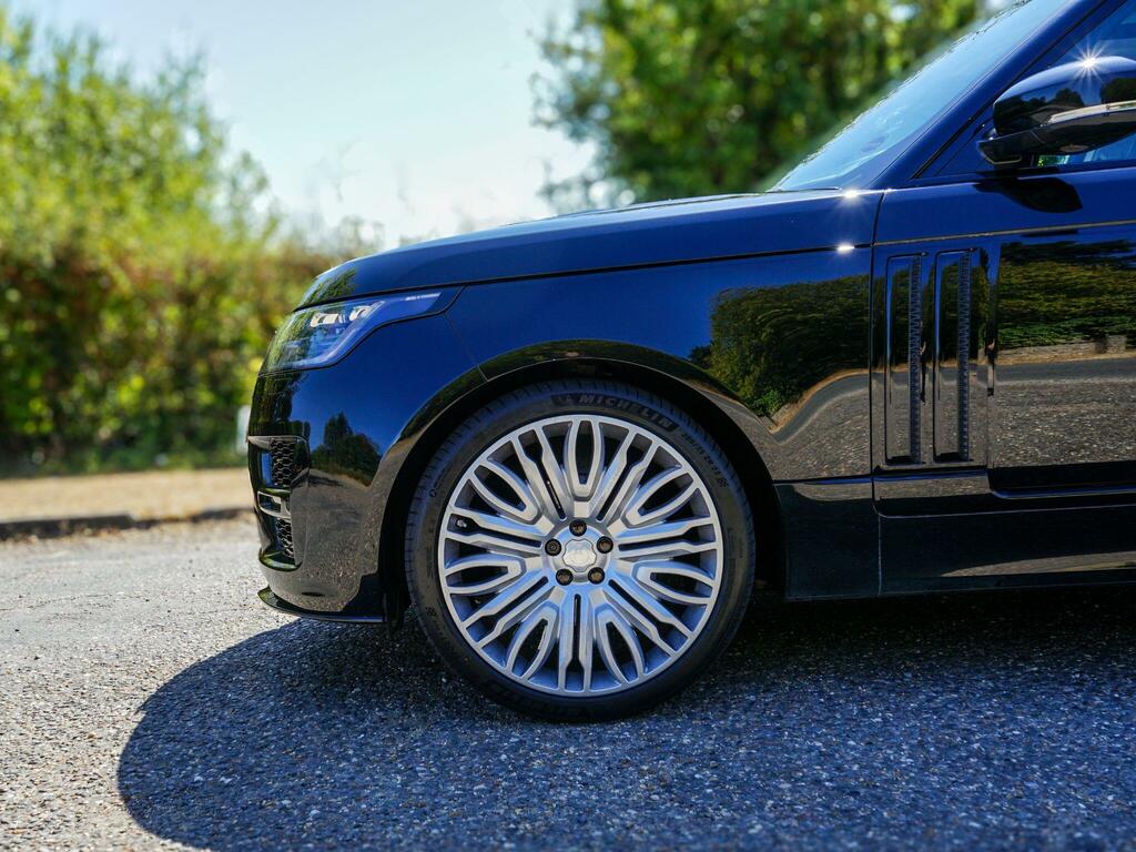 Land Rover Range Rover Diesel YG68JSZ #5