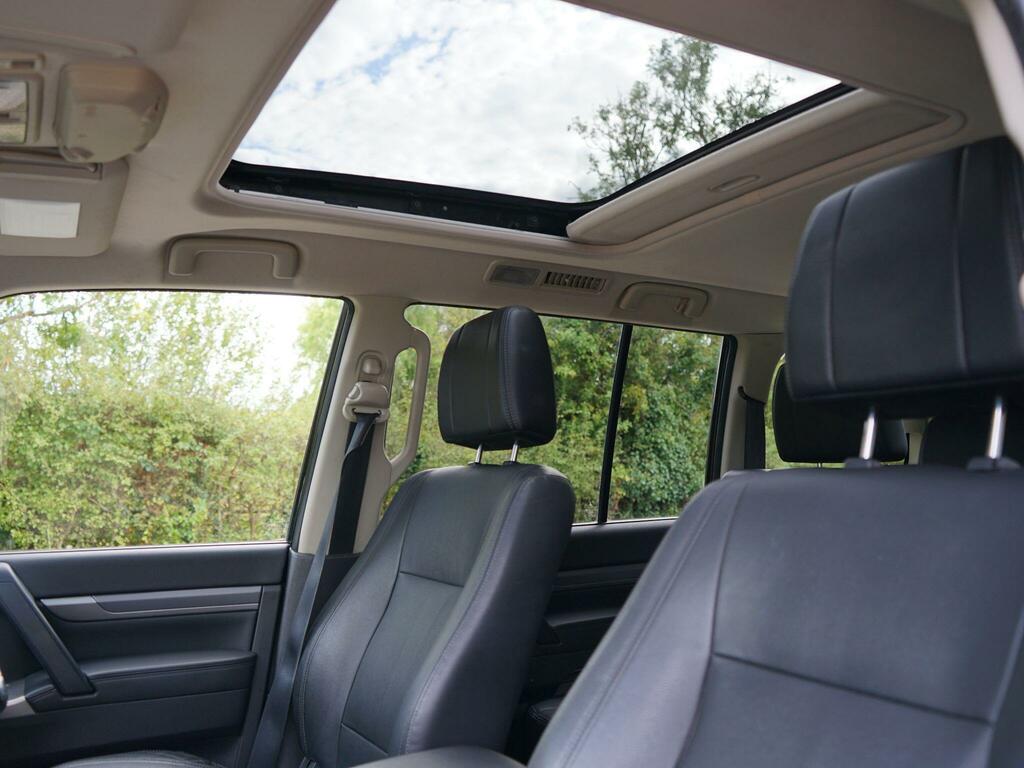 Mitsubishi Shogun 3.2 Di-dc Barbarian Swb 3-Dr Station Wagon  #12