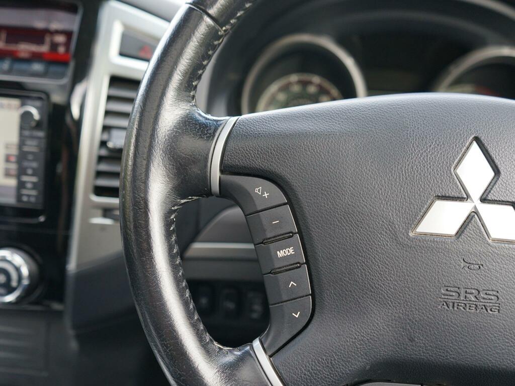 Mitsubishi Shogun 3.2 Di-dc Barbarian Swb 3-Dr Station Wagon  #30