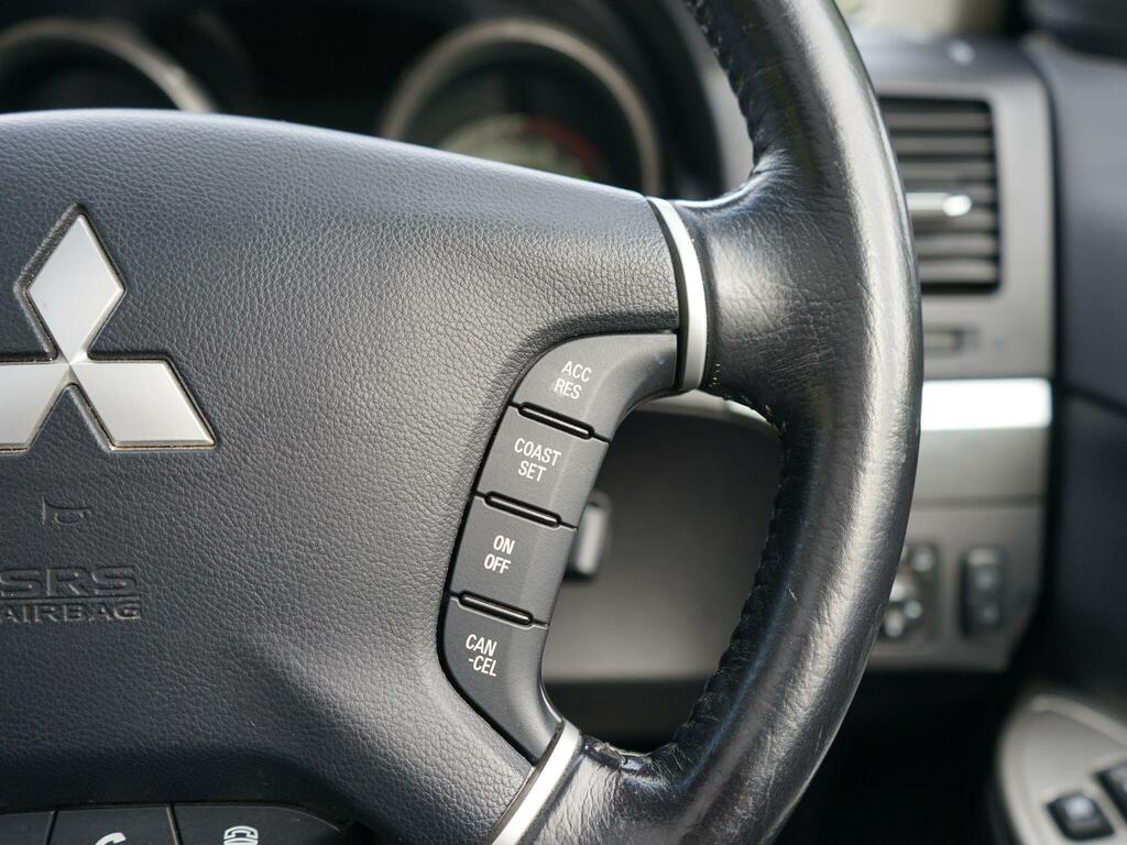 Mitsubishi Shogun 3.2 Di-dc Barbarian Swb 3-Dr Station Wagon  #32
