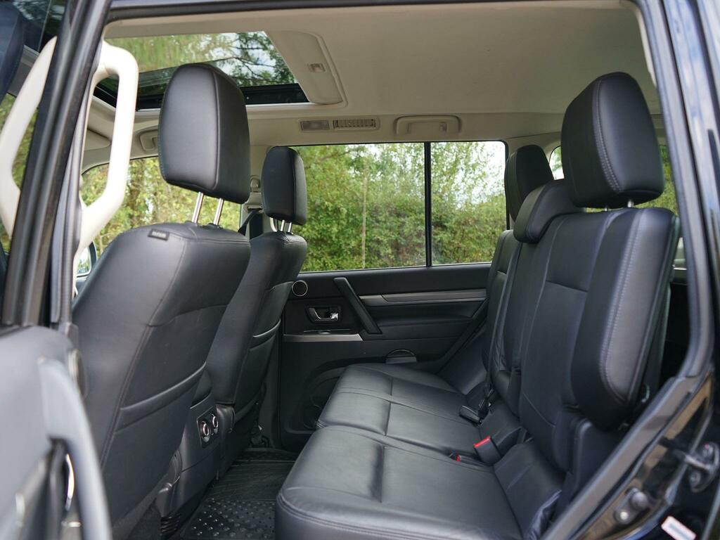 Mitsubishi Shogun 3.2 Di-dc Barbarian Swb 3-Dr Station Wagon  #13
