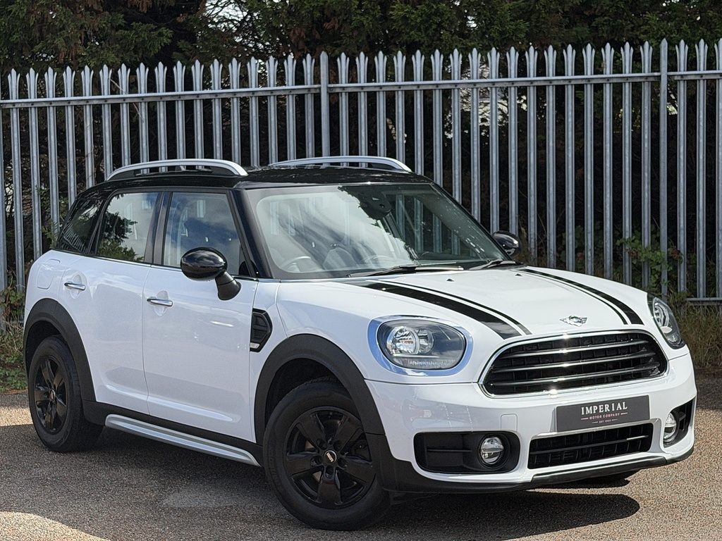 Mini Countryman Cooper White
