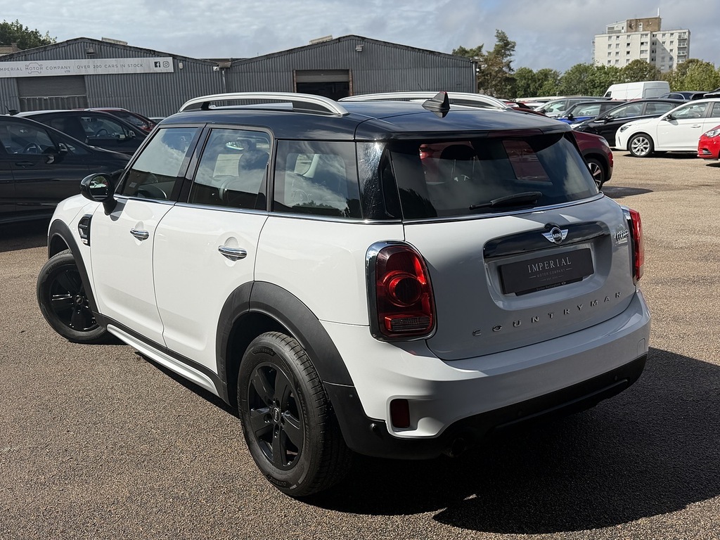 Mini Countryman Cooper White #2