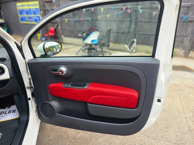 Fiat 500 Lounge White #25