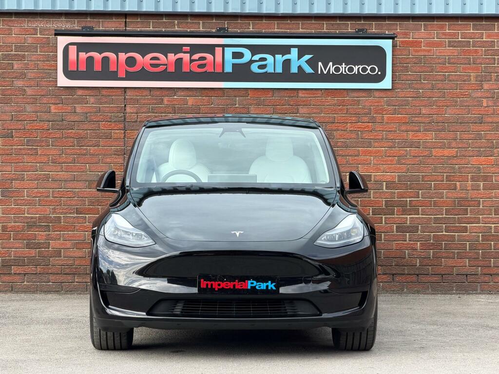 Tesla Model Y Long Range Black #6