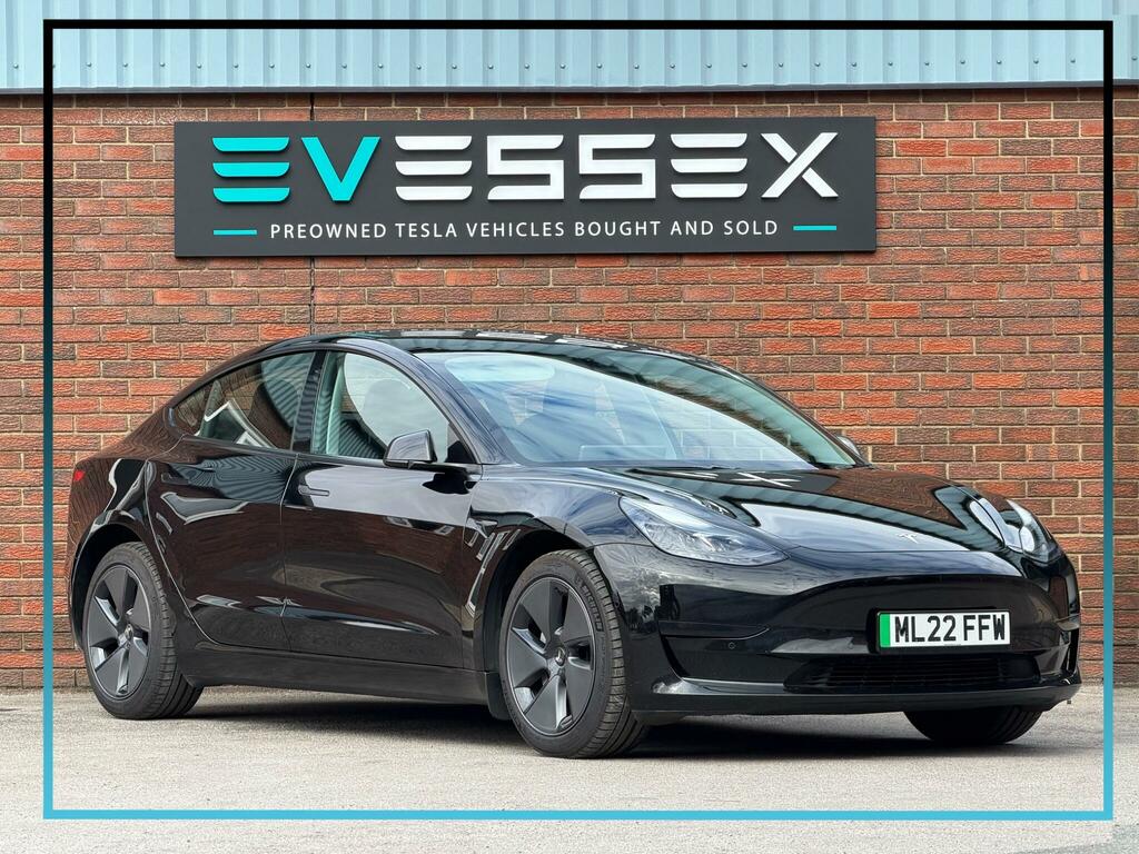 Tesla Model 3 Standard Range Plus Blue