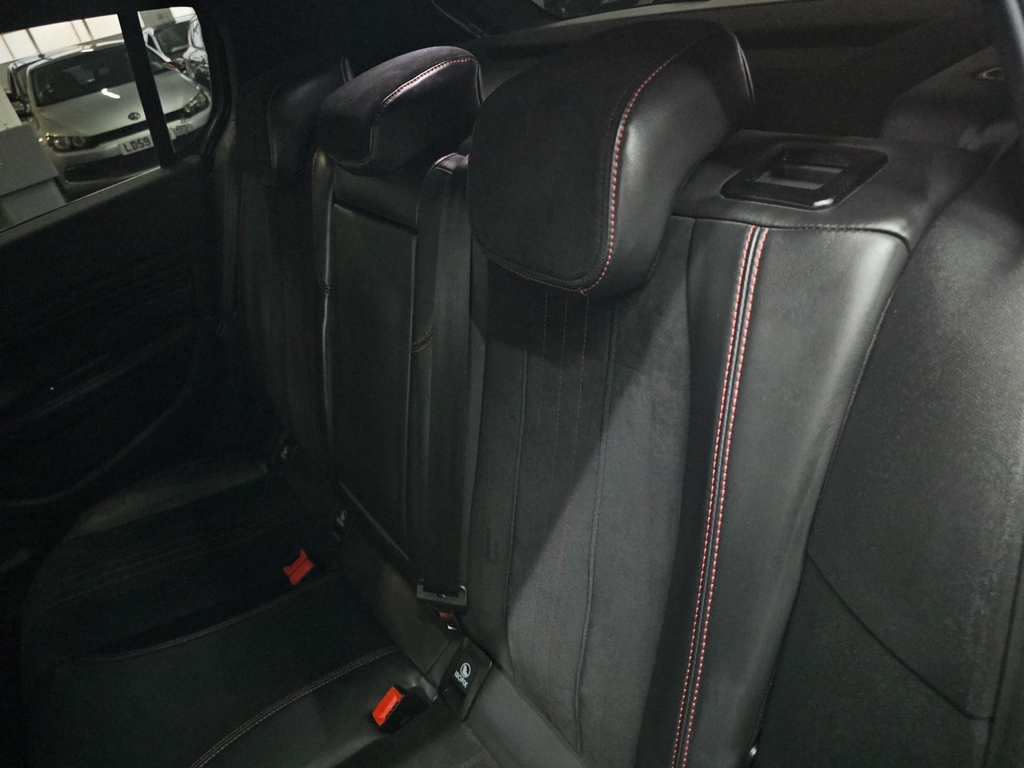 Peugeot 308 1.2 Puretech Active Hatchback Red #18