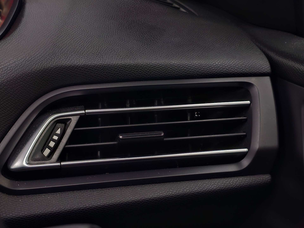Peugeot 308 1.2 Puretech Active Hatchback Red #46