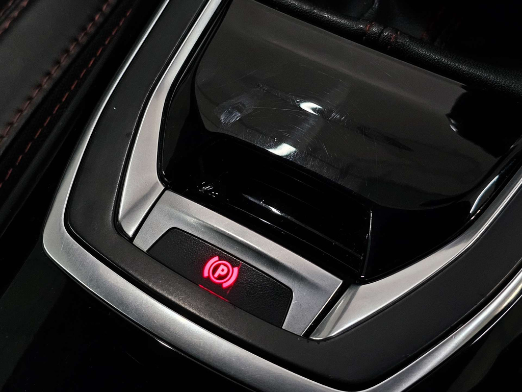 Peugeot 308 1.2 Puretech Active Hatchback Red #52