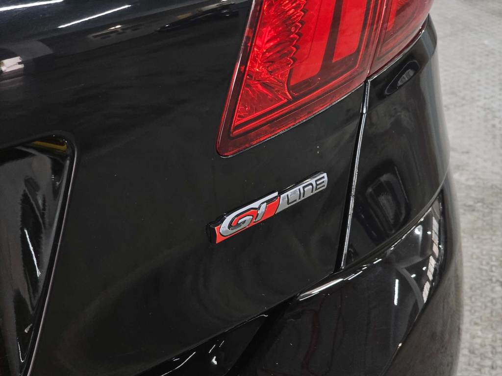 Peugeot 308 1.2 Puretech Active Hatchback Red #72