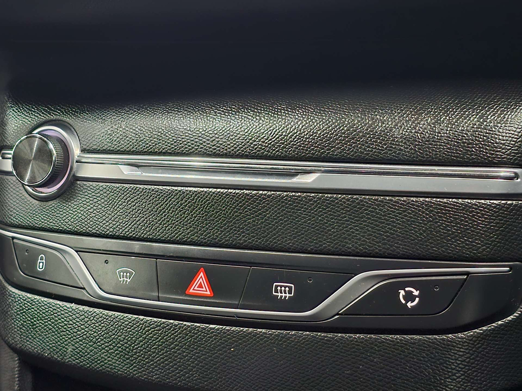 Peugeot 308 1.2 Puretech Active Hatchback Red #49