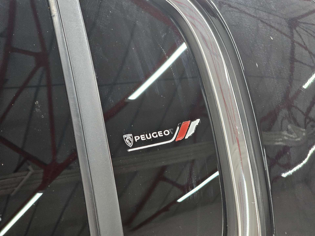 Peugeot 308 1.2 Puretech Active Hatchback Red #88