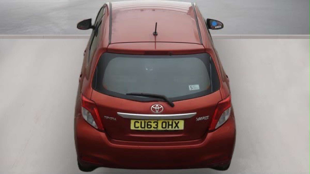 Toyota Yaris Tr White #8
