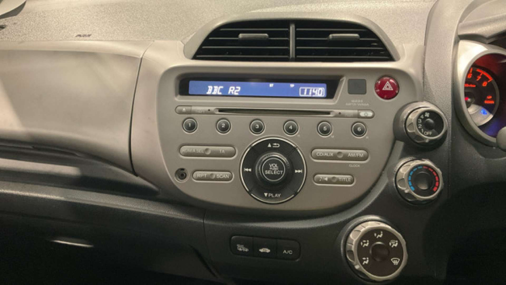Honda Jazz 2010 59 I-vtec Silver #11