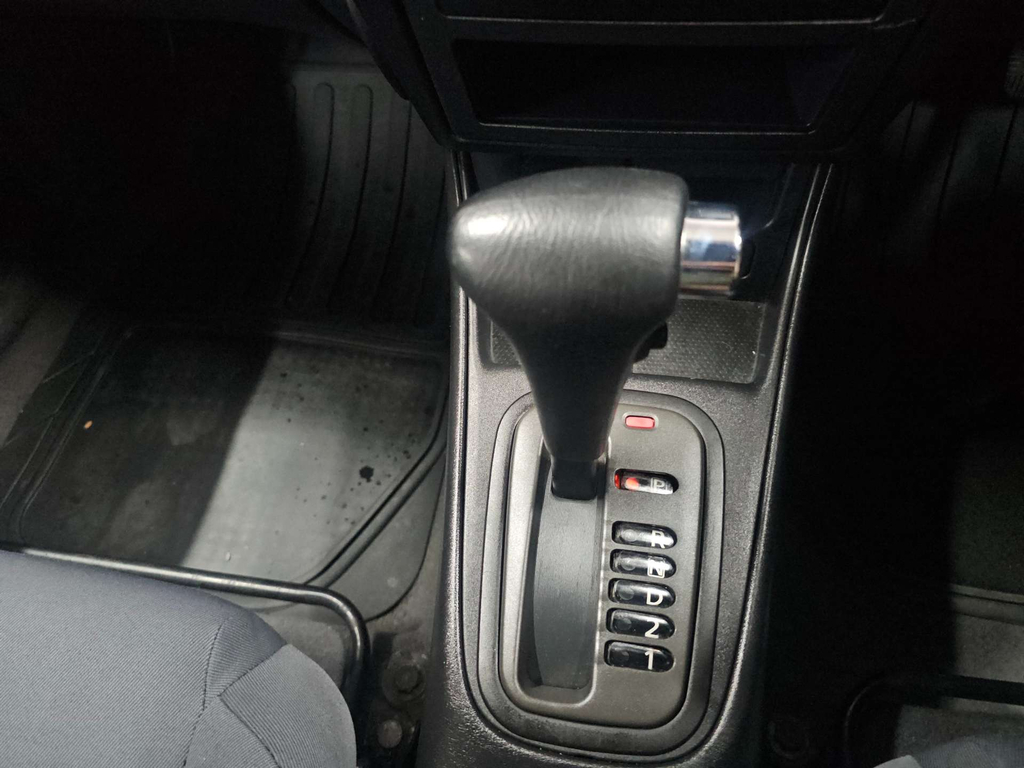 Nissan Almera Hatchback 1.8 Blue #34
