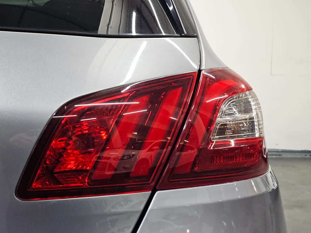 Peugeot 308 Thp Active Red #87