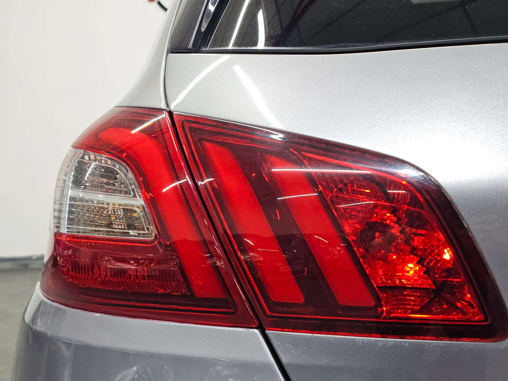 Peugeot 308 Thp Active Red #86