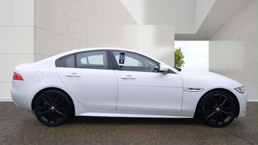 Jaguar XE R-sport D White #6