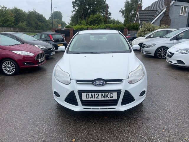Ford Focus 1.6 Studio Hatchback Euro 5 85 White #2