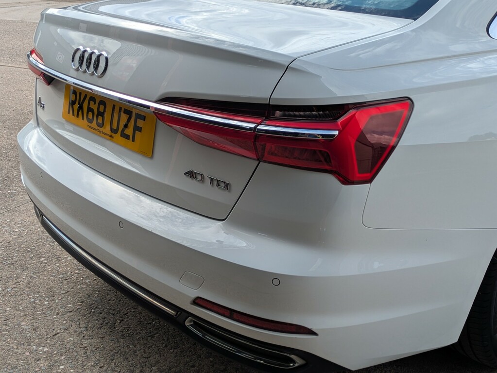 Audi A6 Saloon Se Executive White #21