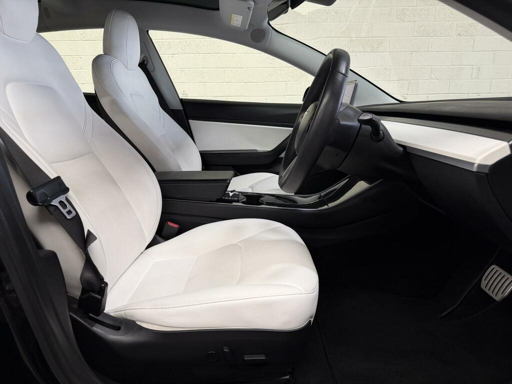 Tesla Model 3 Performance Black #4