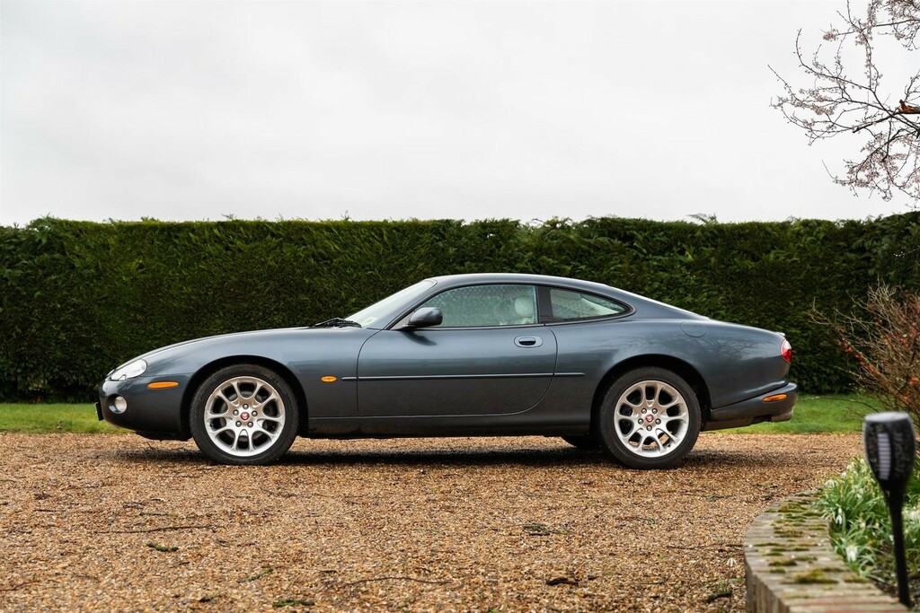 Jaguar XKR Xk8 Coupe Green #7