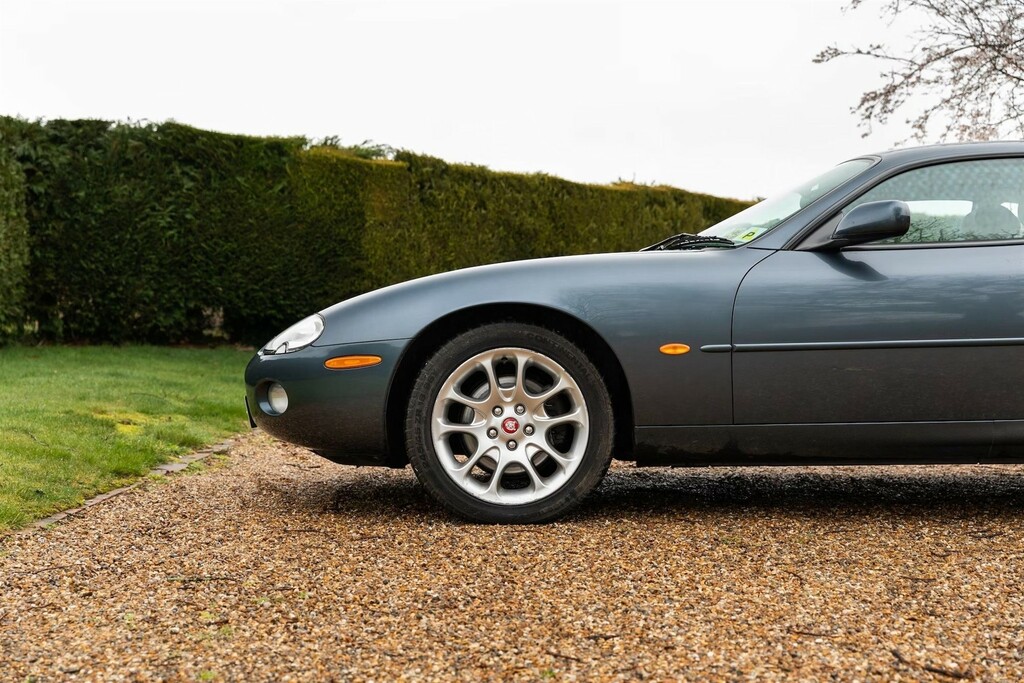 Jaguar XKR Xk8 Coupe Green #12