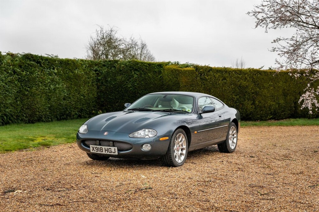 Jaguar XKR 4.2 Supercharged 400 Grey #3