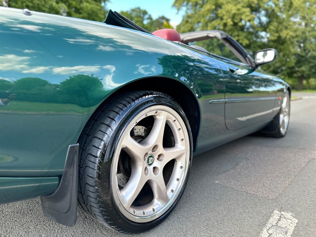 Jaguar XKR Coupe Silver #39