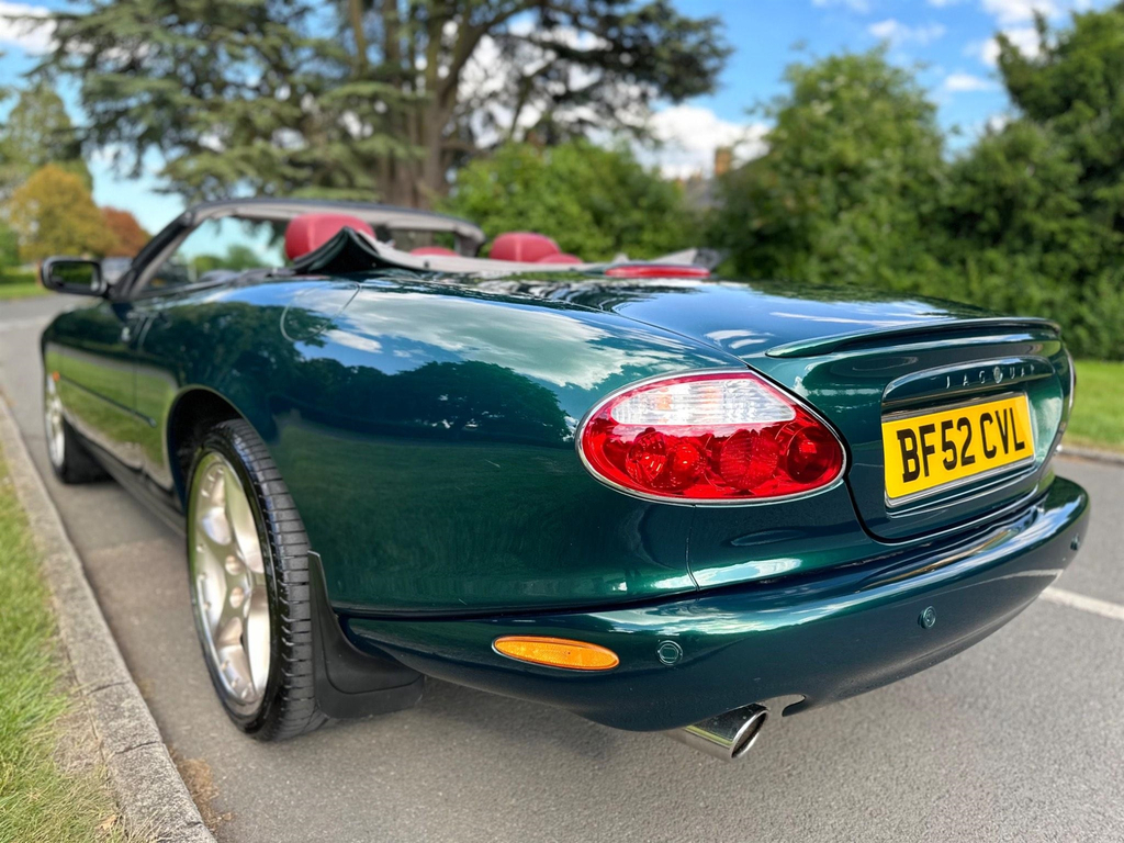 Jaguar XKR Coupe Silver #33