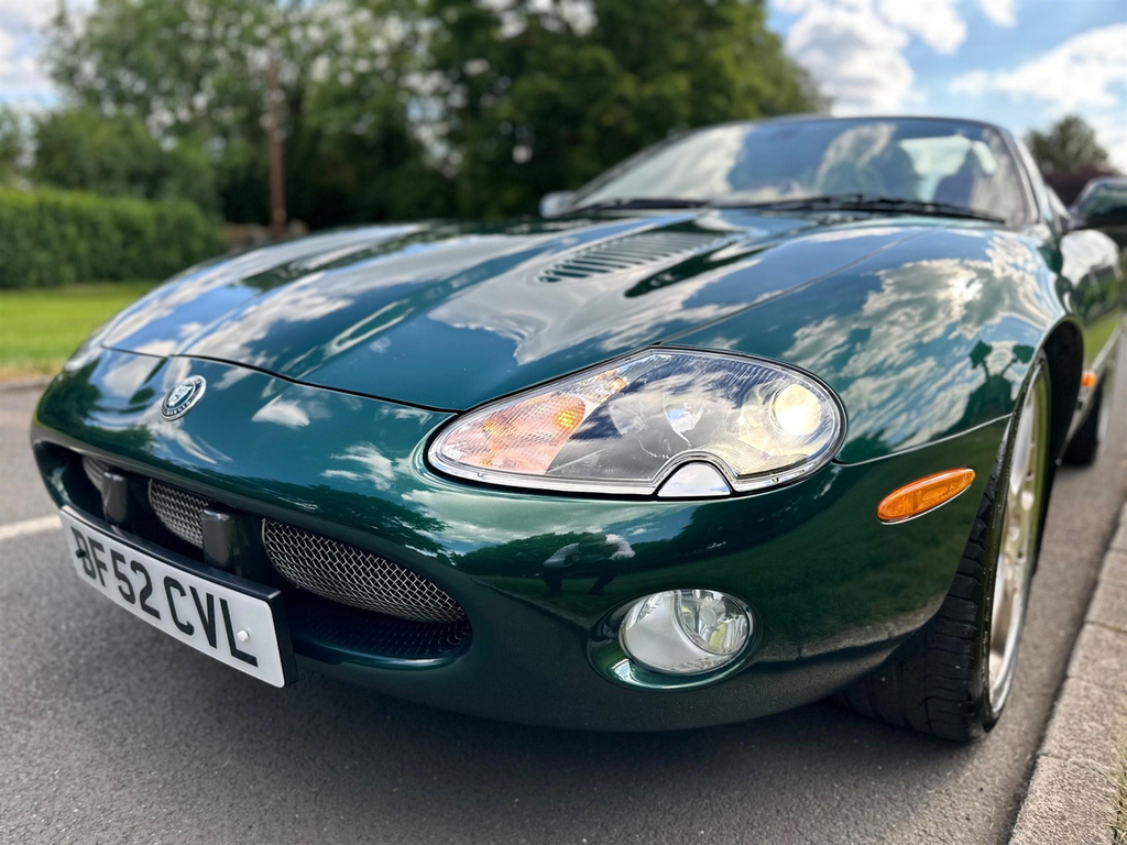 Jaguar XKR Coupe Silver #27