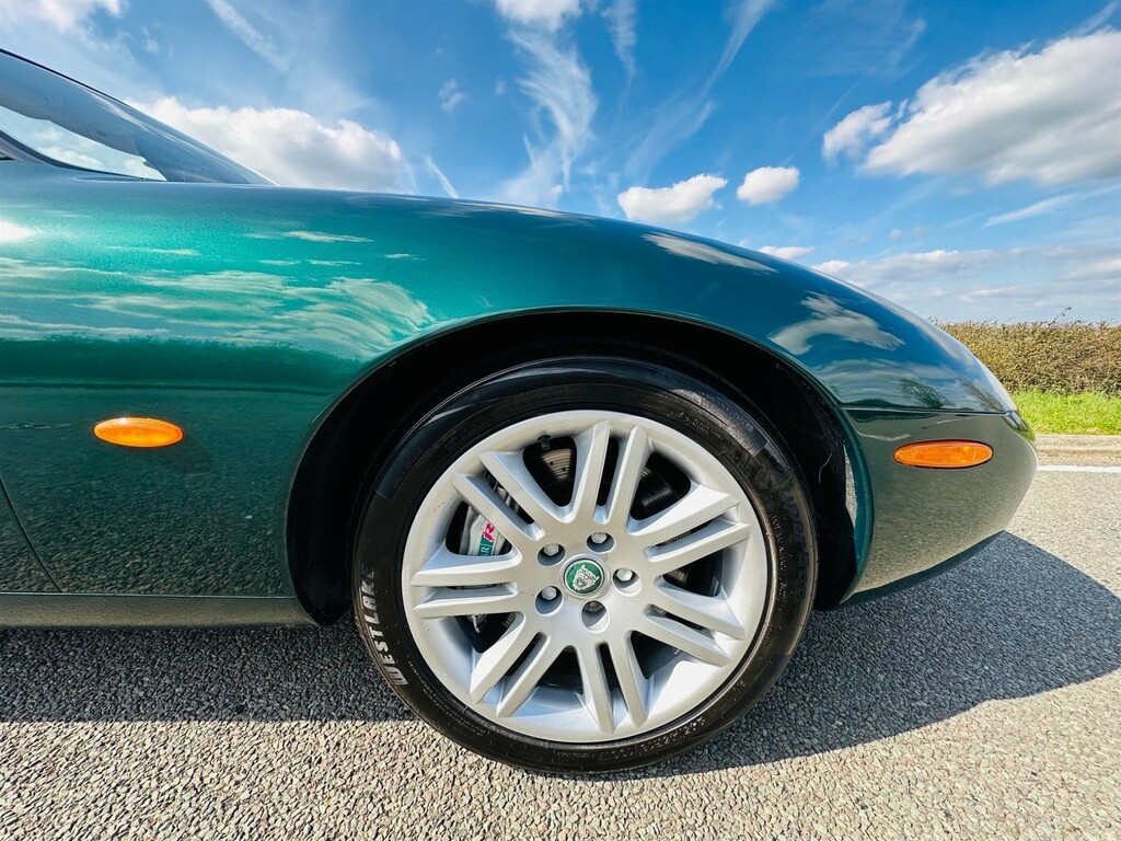 Jaguar XKR Convertible Black #25