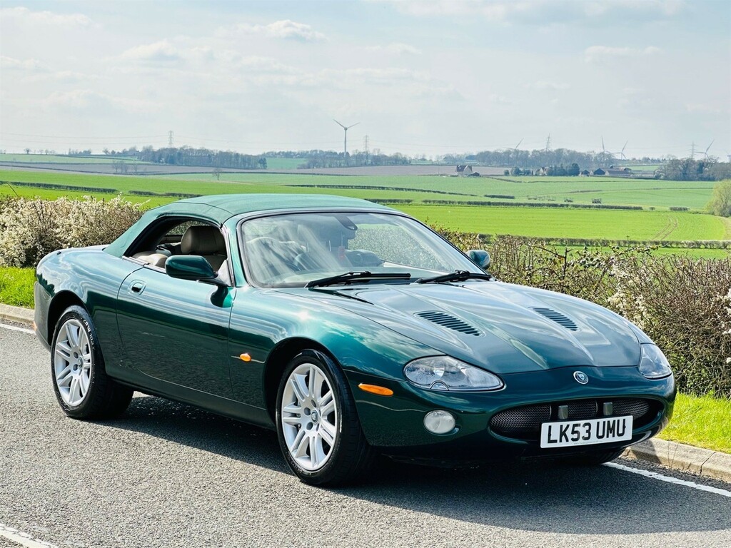 Jaguar XKR Convertible Black #37