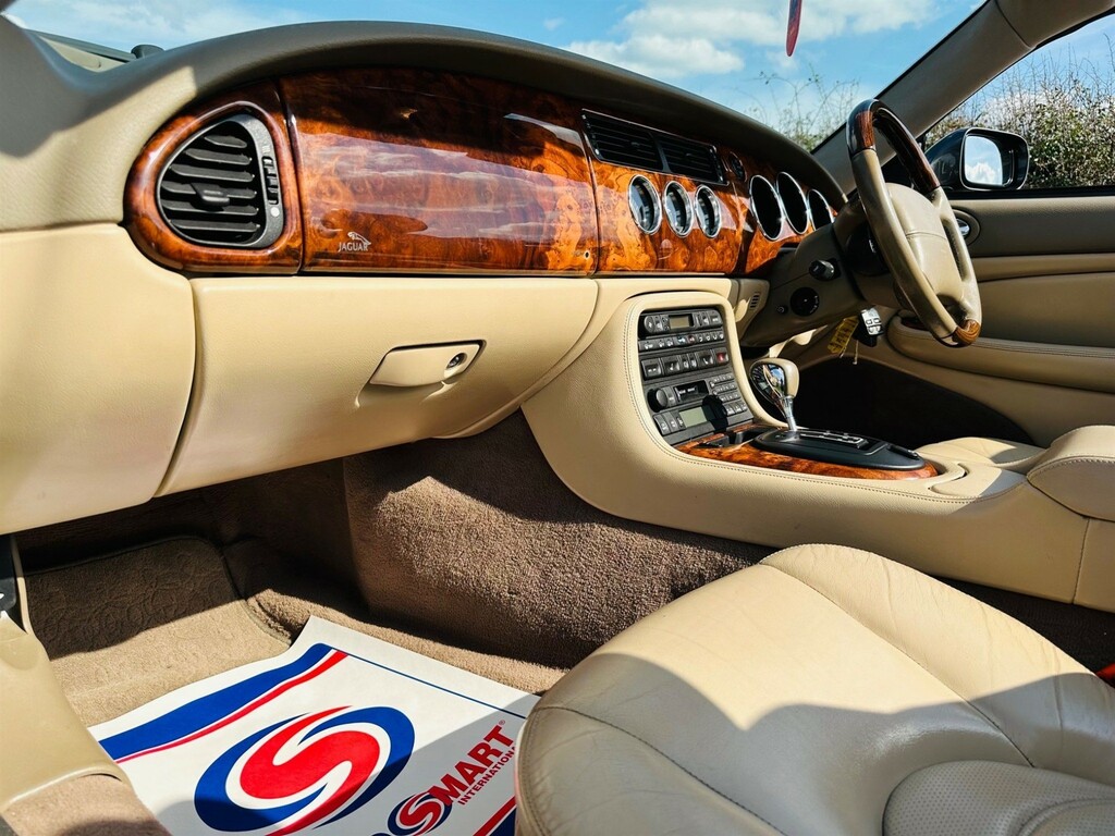 Jaguar XKR Convertible Black #61