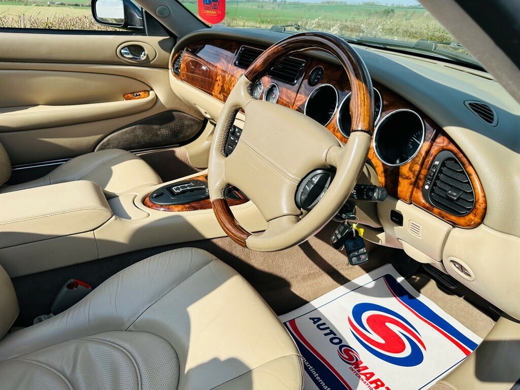 Jaguar XKR Convertible Black #65