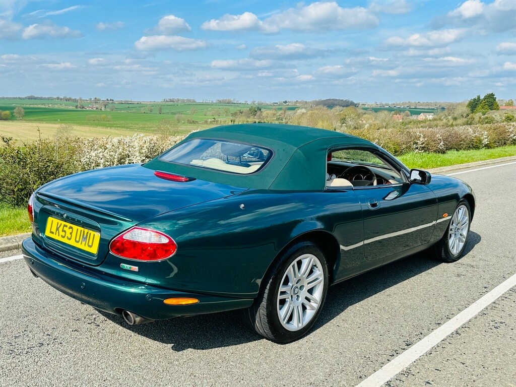 Jaguar XKR Convertible Black #35