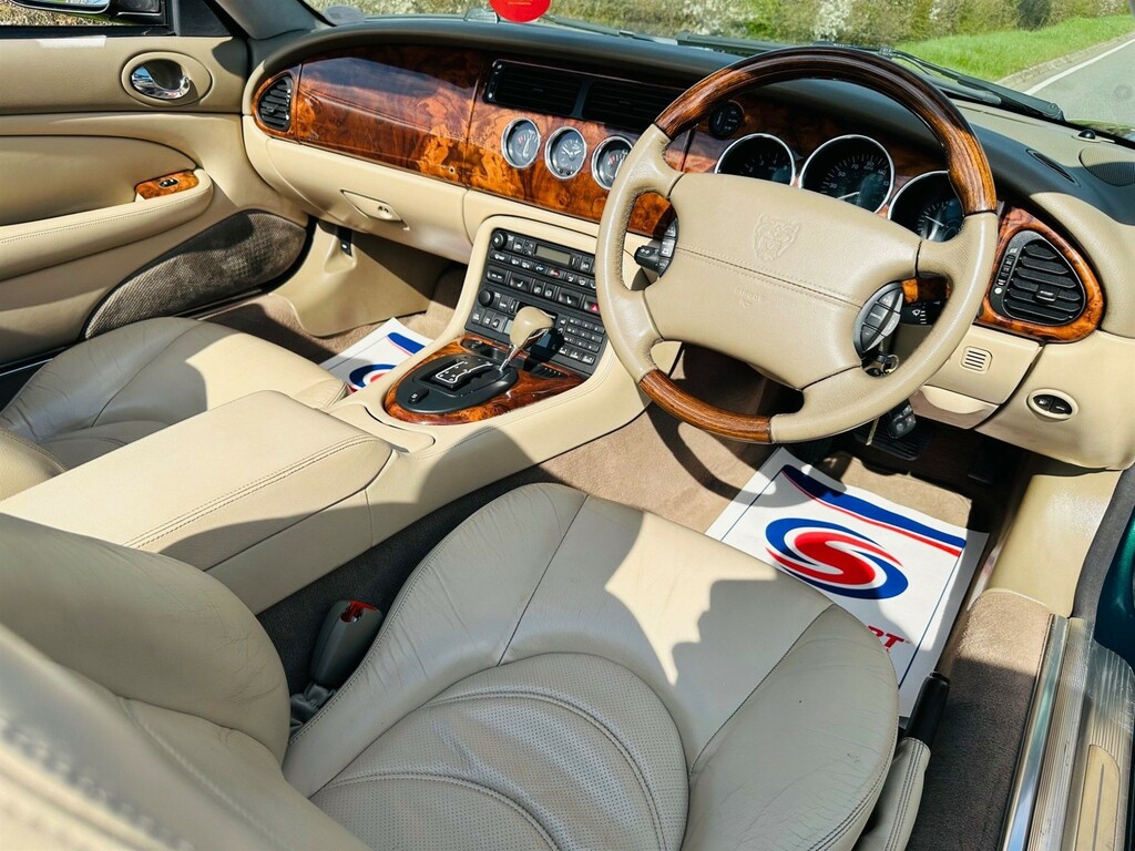 Jaguar XKR Convertible Black #66
