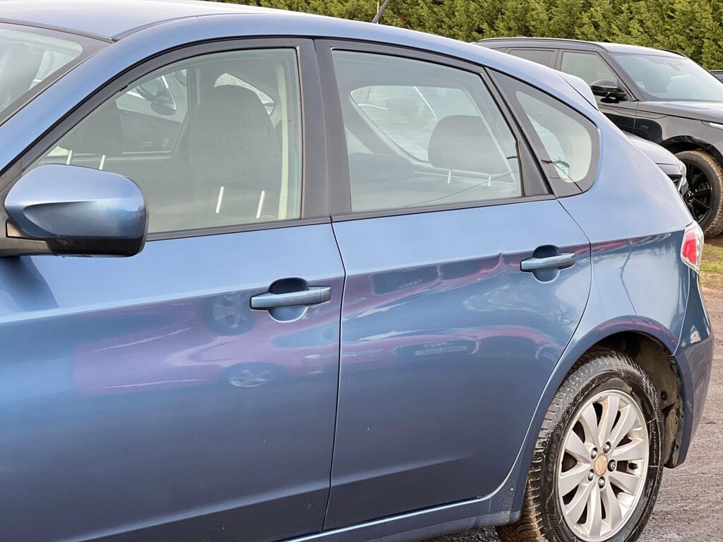 Subaru Impreza Hatchback #17