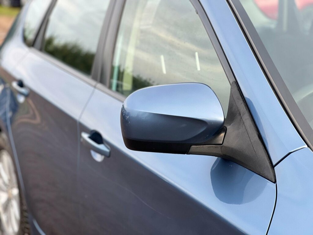 Subaru Impreza Hatchback #14