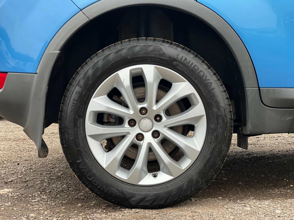 Ford Kuga Tdci Titanium Suv Black #13