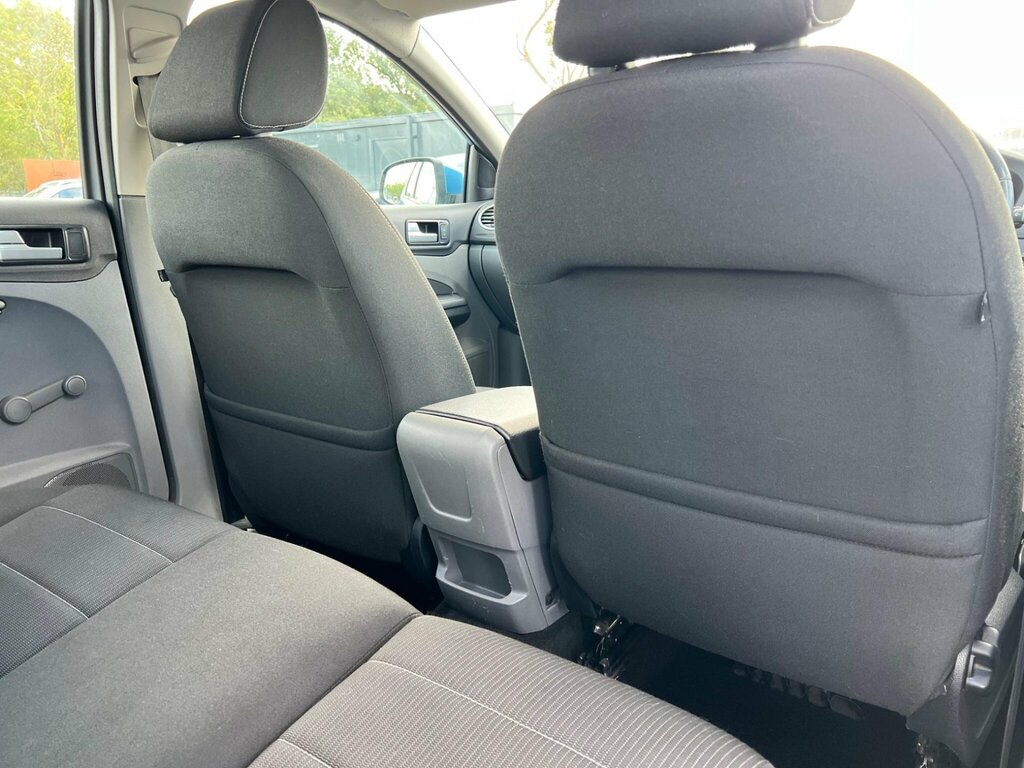 Ford Focus 1.6 Sport Silver #28
