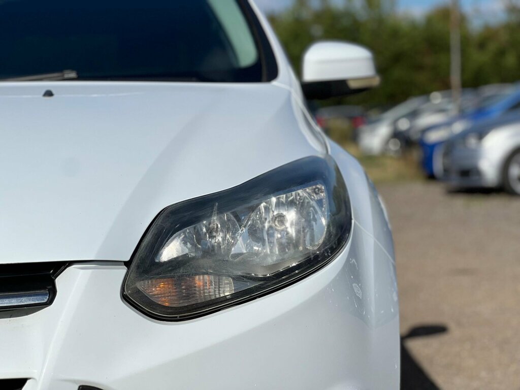 Ford Focus 1.6 Edge Euro 5 White #19