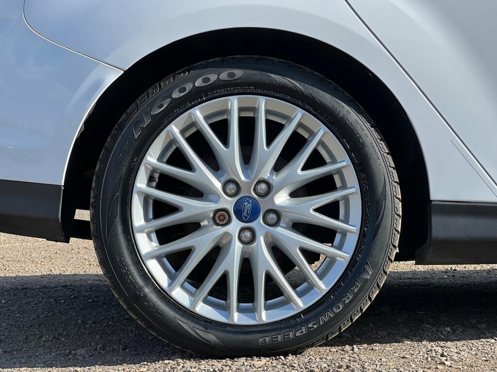 Ford Focus 1.6 Edge Euro 5 White #13
