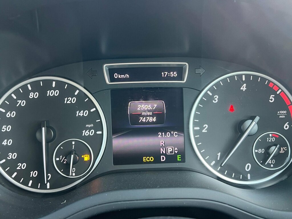 Mercedes-Benz B Class B200 Blueefficiency Sport Cdi Black #55
