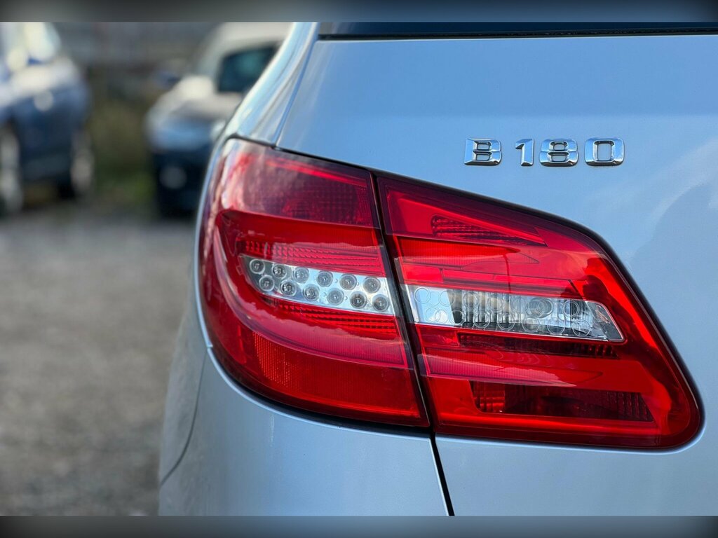 Mercedes-Benz B Class B200 Blueefficiency Sport Cdi Black #22