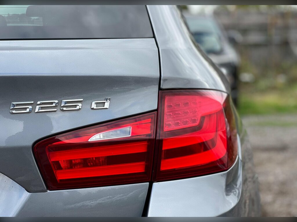 BMW 5 Series 520D M Sport Blue #23