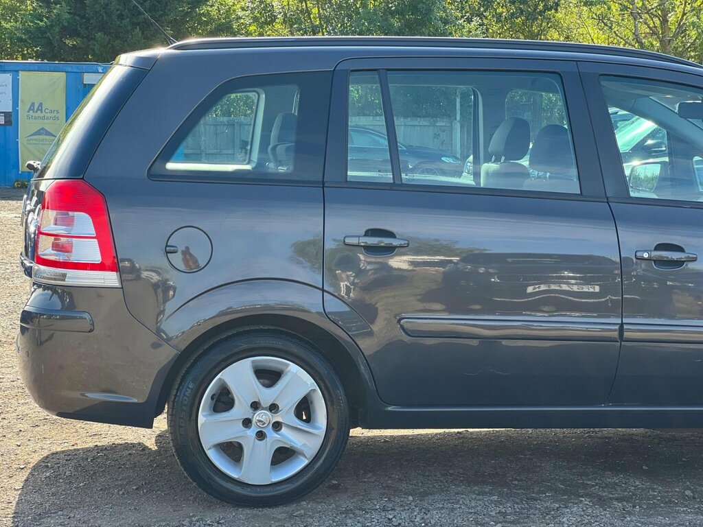 Vauxhall Zafira 2.0 Se Cdti 162 Bhp White #11