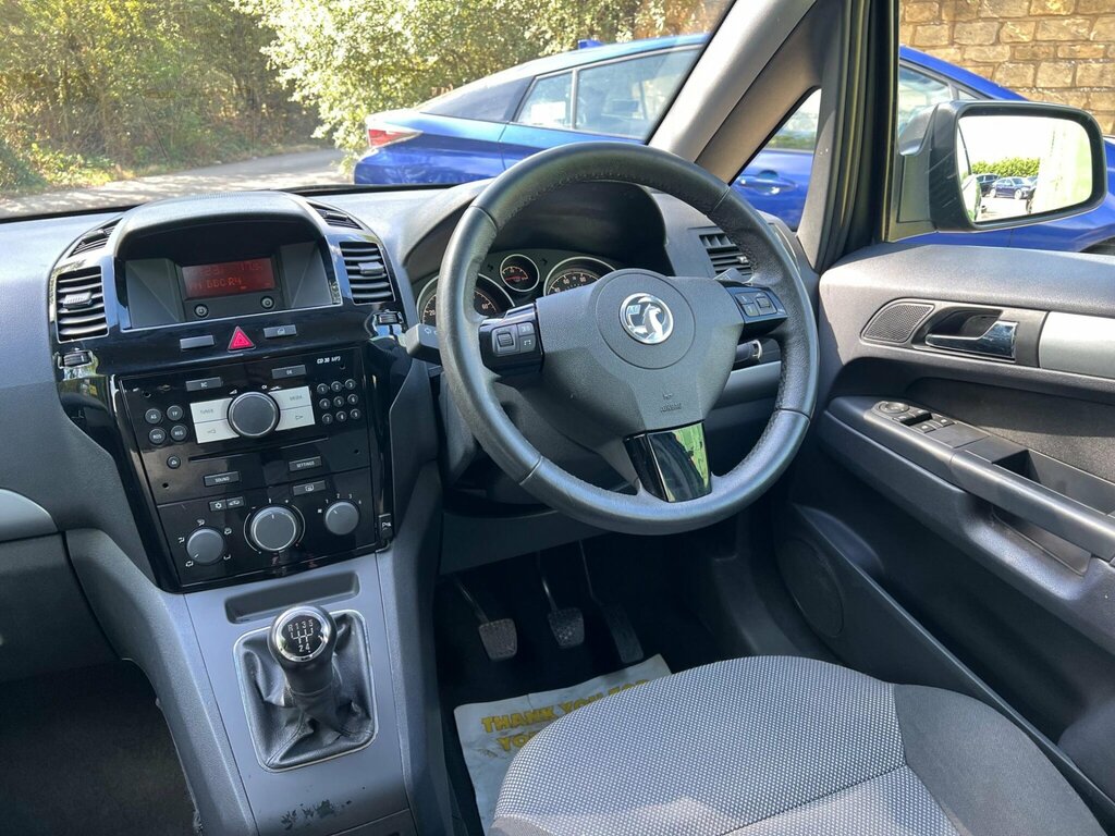 Vauxhall Zafira 2.0 Se Cdti 162 Bhp White #40