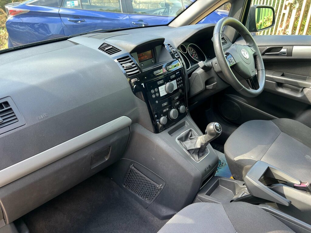 Vauxhall Zafira 2.0 Se Cdti 162 Bhp White #32